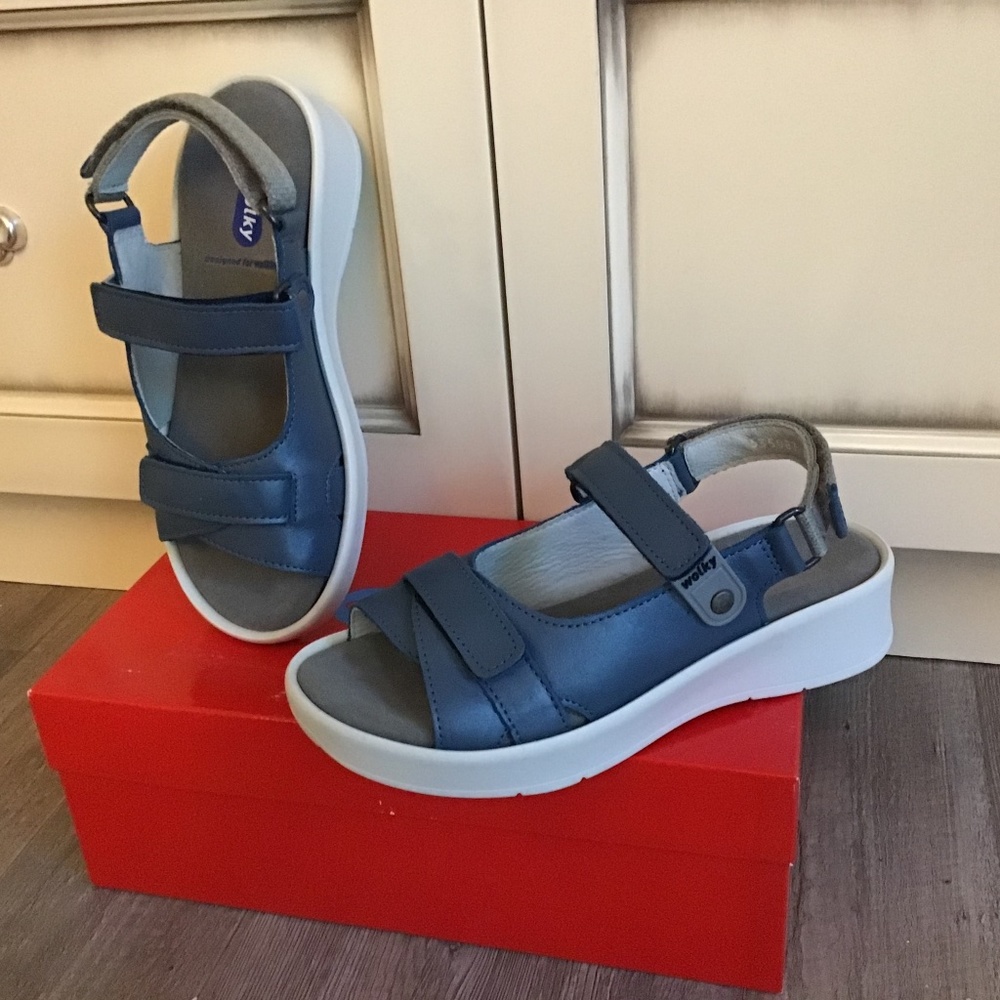 Wolky Leather Platform Comfort Sandal - New in Box